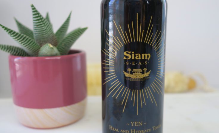 Siam Seas Yen Heal and Hydrate Toner closeup- Felixinsideout