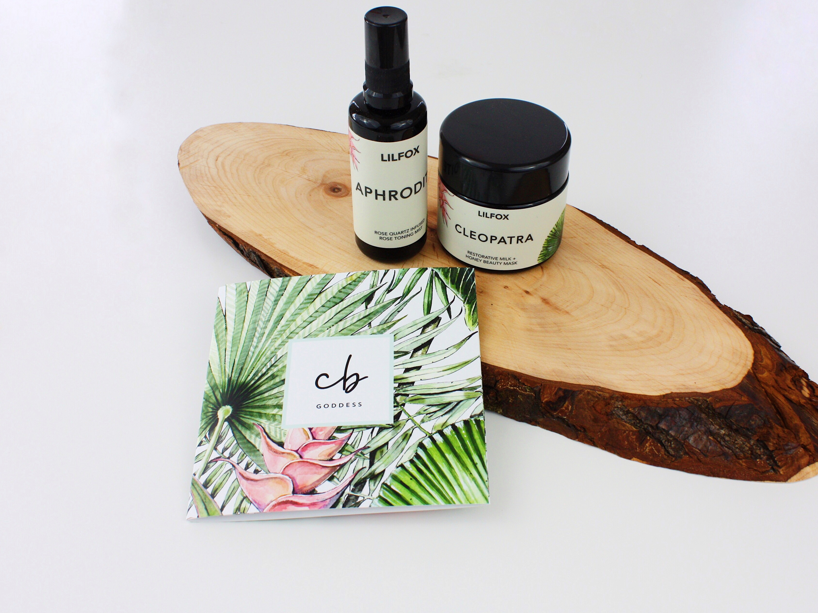 February Clean Beauty Box x Lilfox duo- Felixinsideout